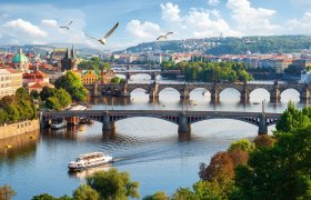  &copy; Givaga - stock.adobe.com